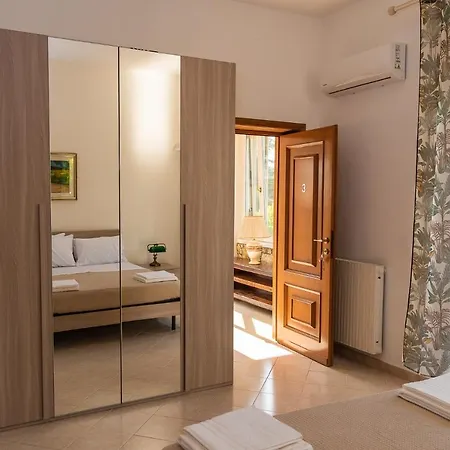 Beb Mavi Pensionat Formia